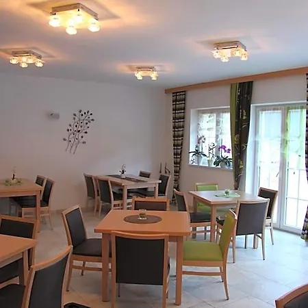 Bed & Breakfast Maier Flattach